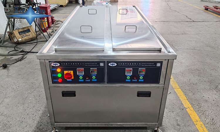 超聲波清洗機的機油選擇：類型、特性與應用指南
